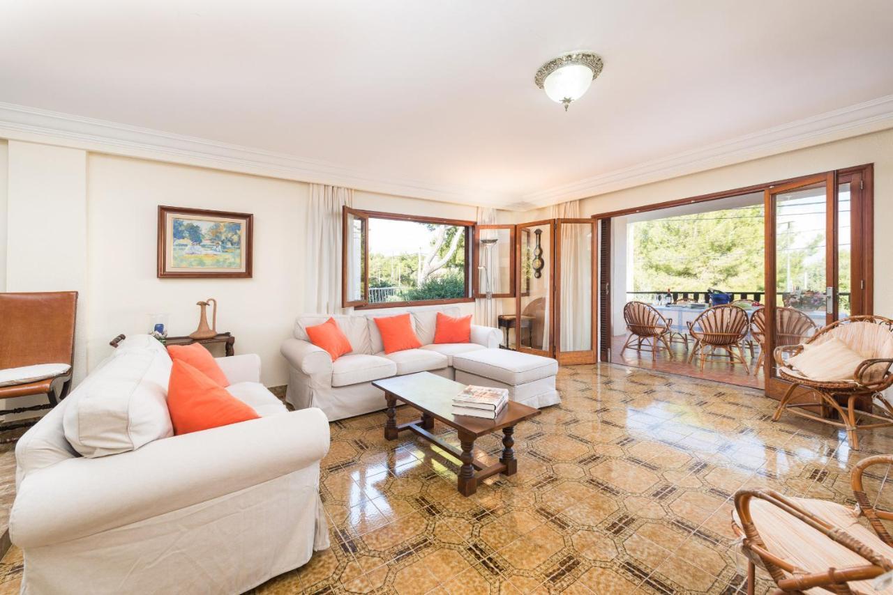 Villa Salom, For 8 At Mal Pas